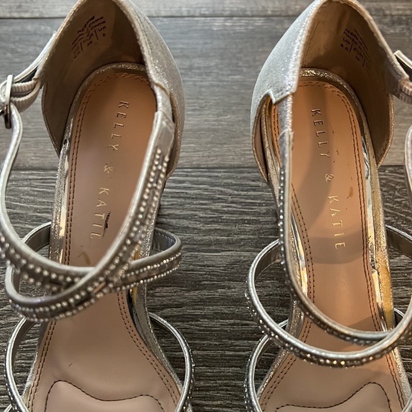 Silver Metallic Strappy Sandal Heel - Picture 4 of 7